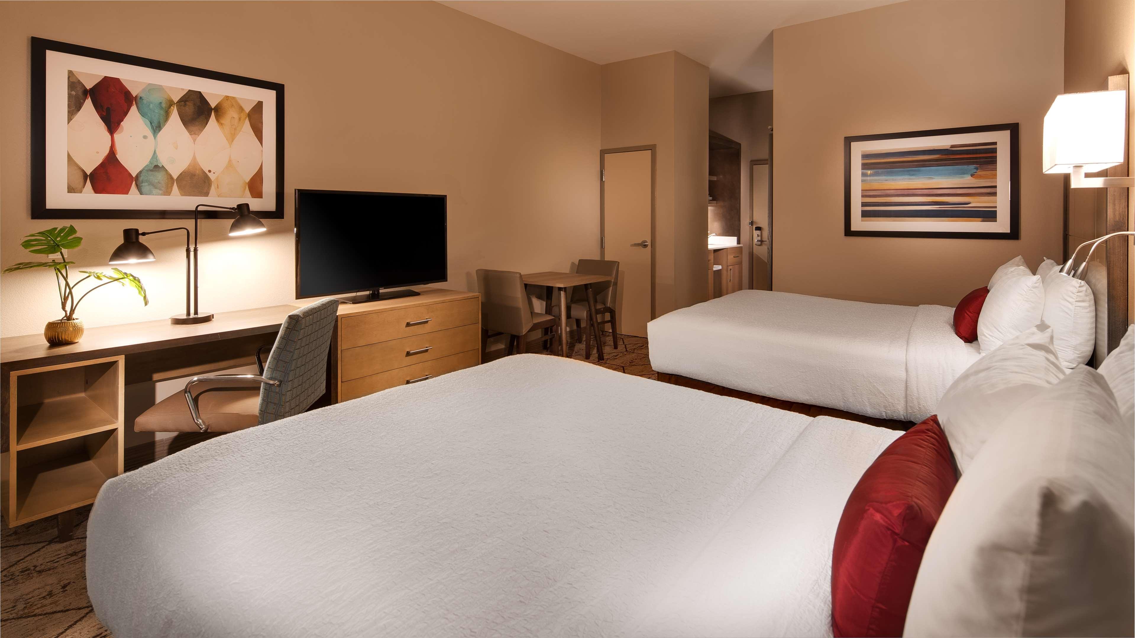 Best Western Plus Pleasanton Hotel Bagian luar foto