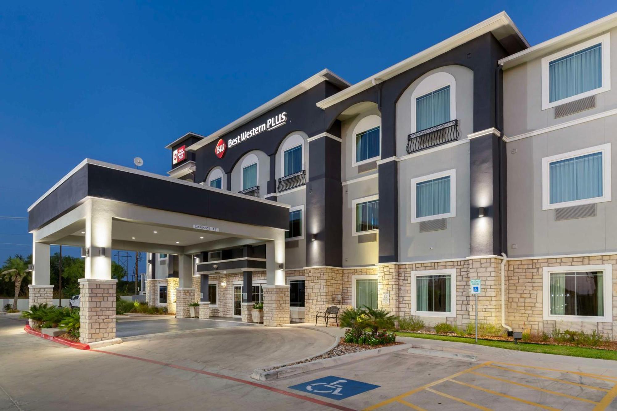 Best Western Plus Pleasanton Hotel Bagian luar foto