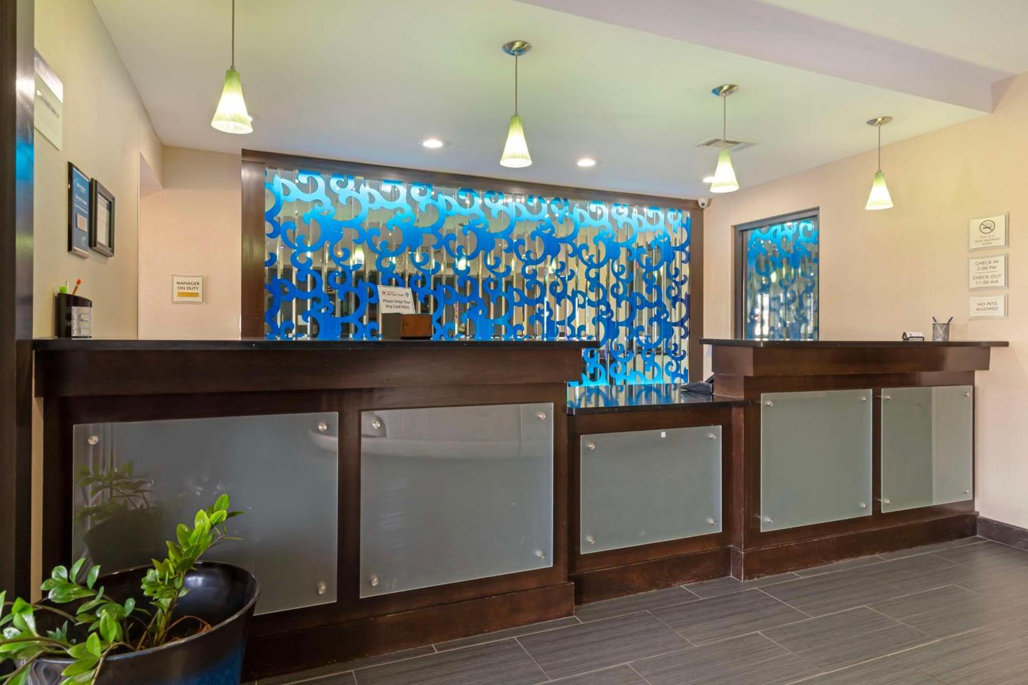 Best Western Plus Pleasanton Hotel Bagian luar foto