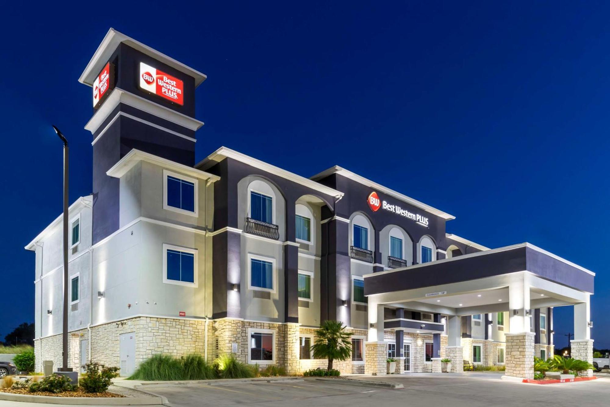 Best Western Plus Pleasanton Hotel Bagian luar foto